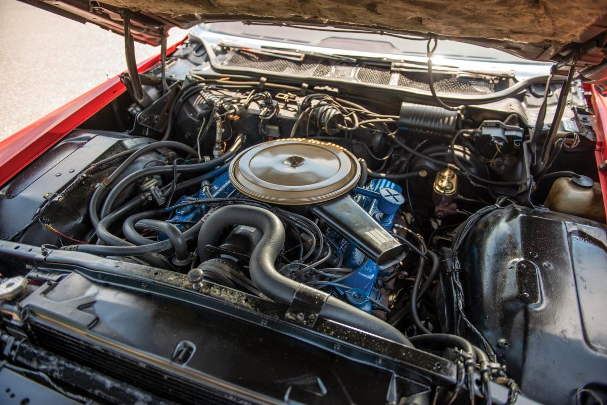 Cadillac Deville v8 1993 мотор