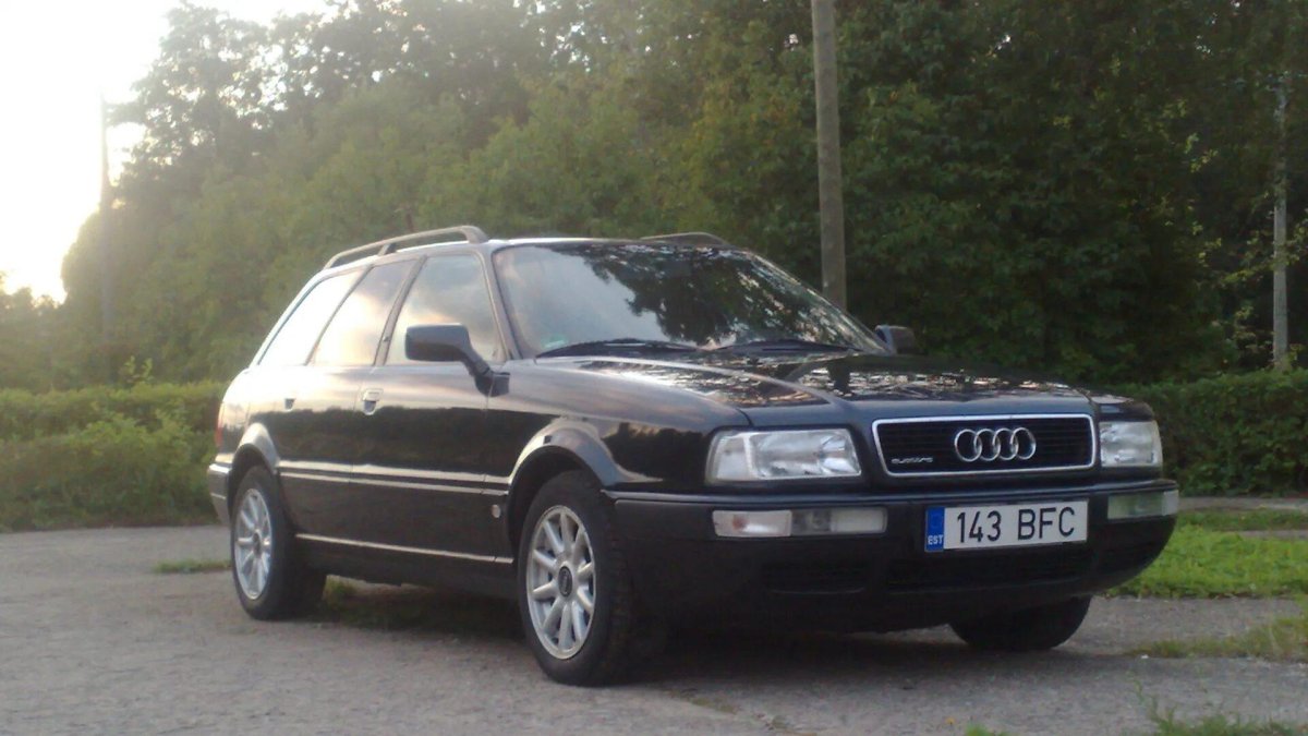 Ауди 80 б4 Авант черный