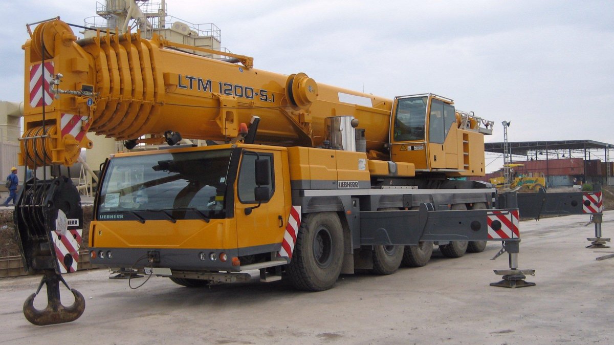 Liebherr LTM 1200-5.1