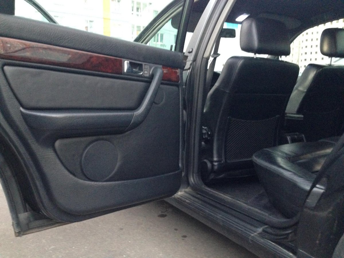 Обшивки Ауди 100 с4