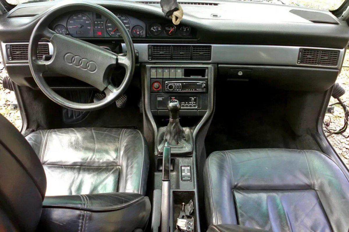Audi 100 c3 avant салон