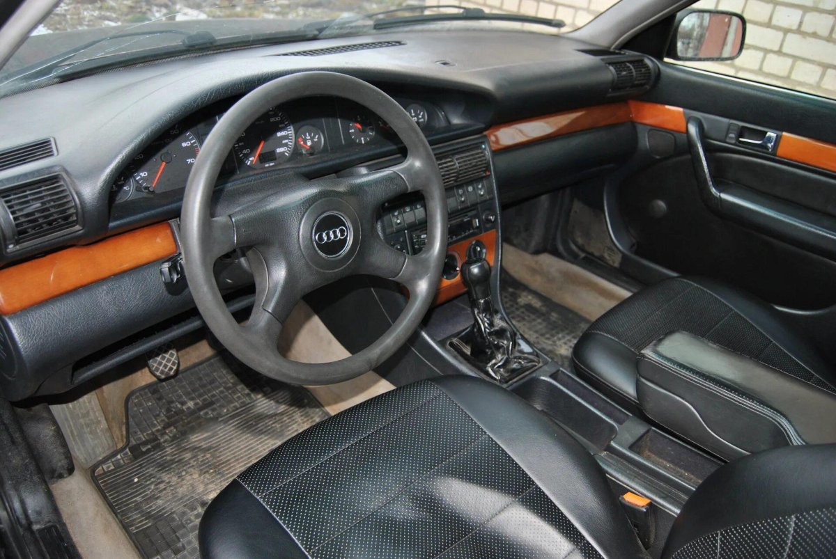 Ауди 100 45 кузов салон