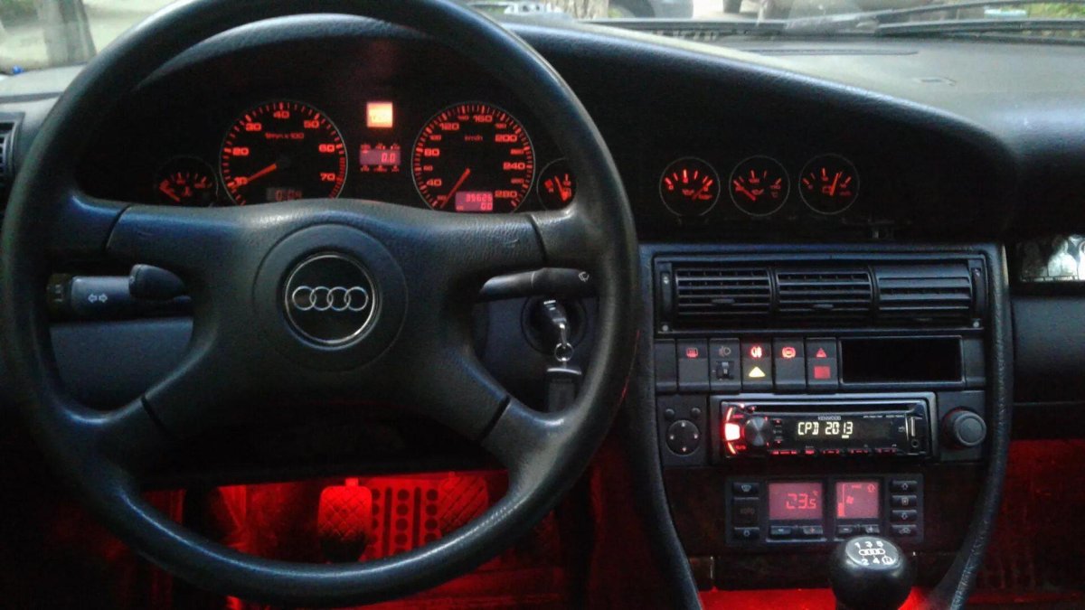 Audi a6 c4 1994 Interior