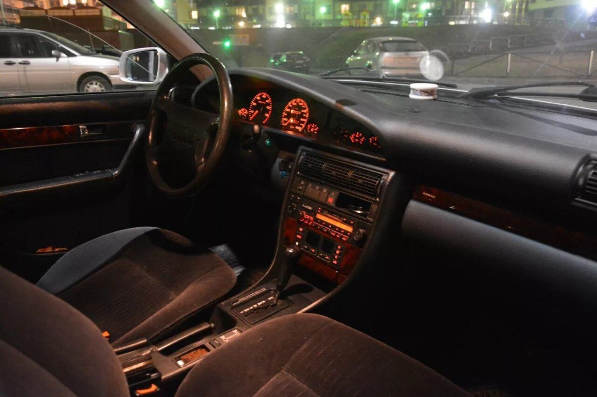 Ауди 100 кватро салон