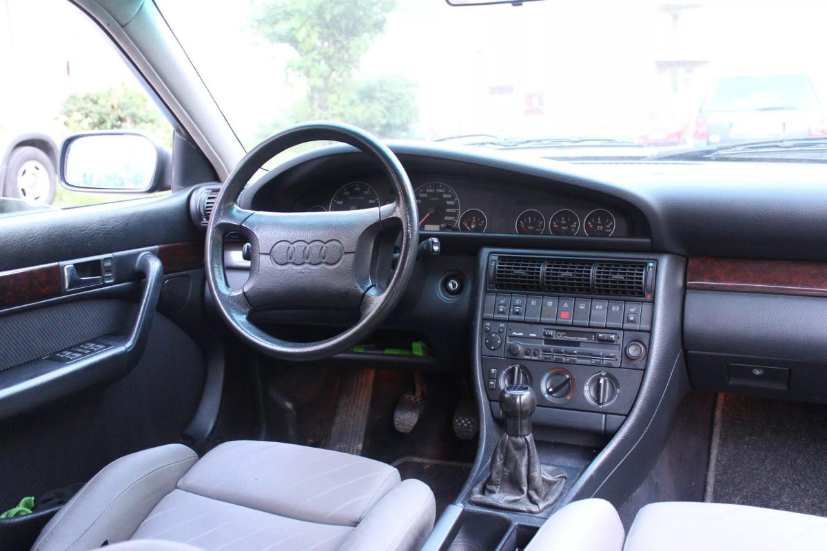 Audi 100 c4 avant салон