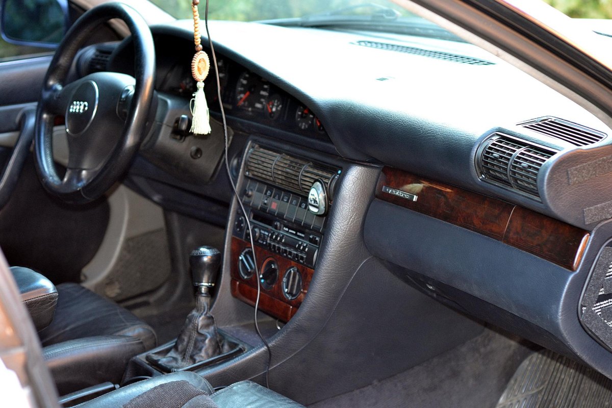 Audi a6 c4 салон