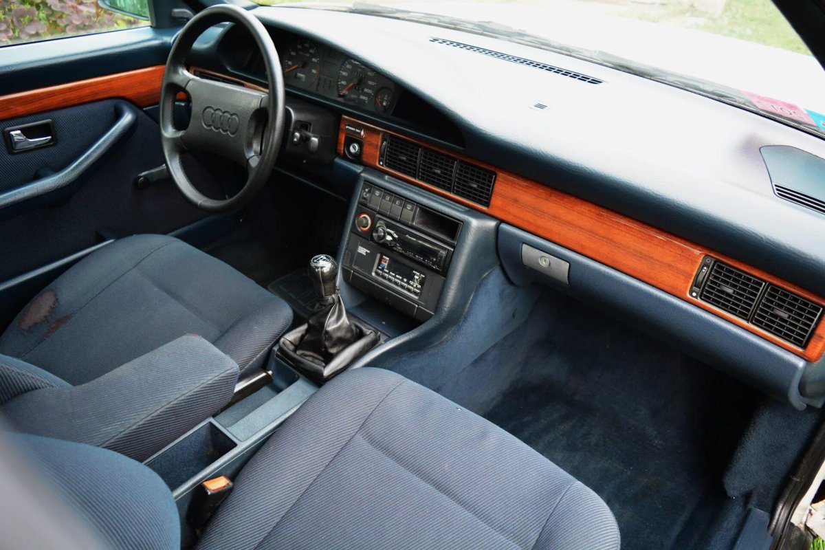Ауди 100 44 салон