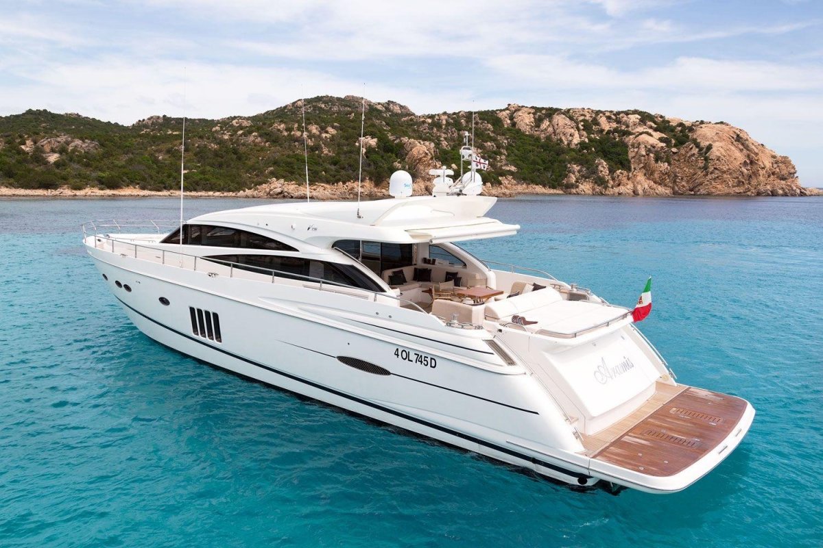 Яхта принцесса 78