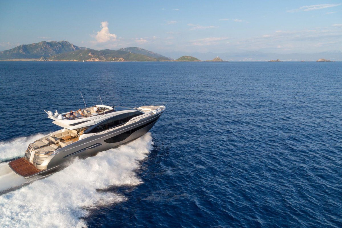 Яхта Princess s78