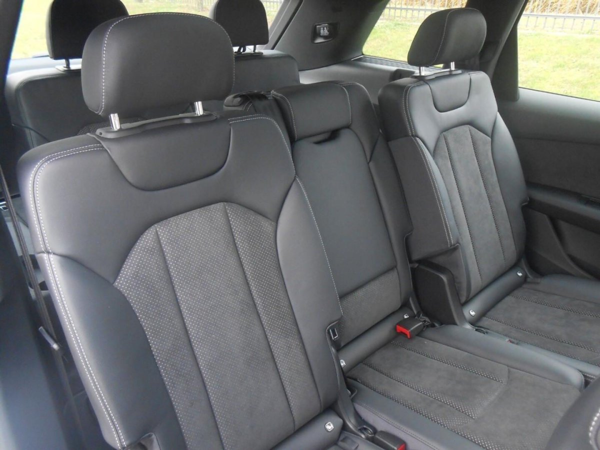 Ауди q5 7 местная