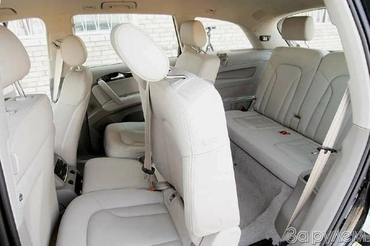 Audi q7 белый салон