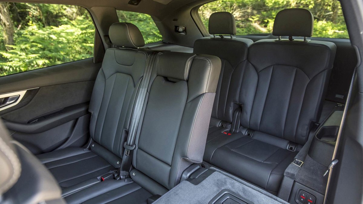 Ауди q7 7 местный