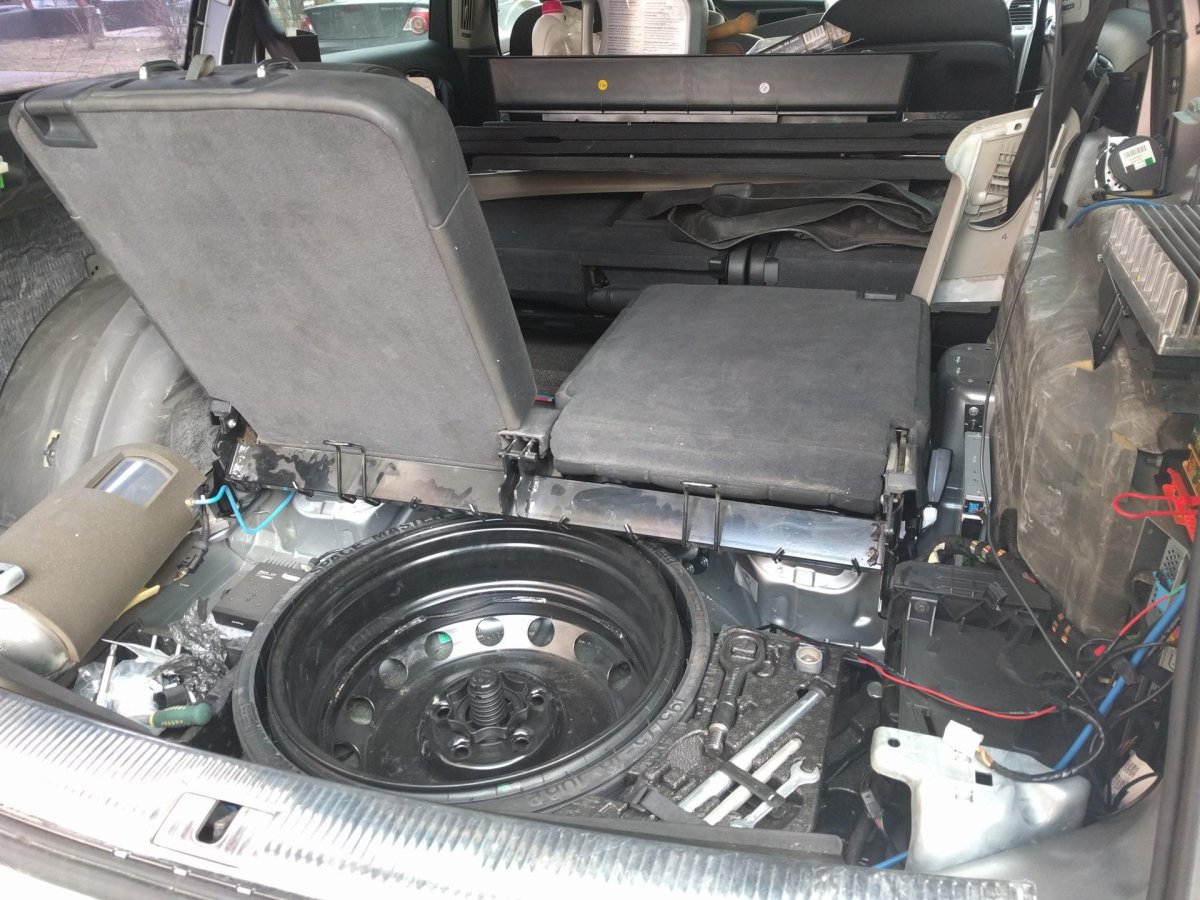 Audi q7 третий ряд