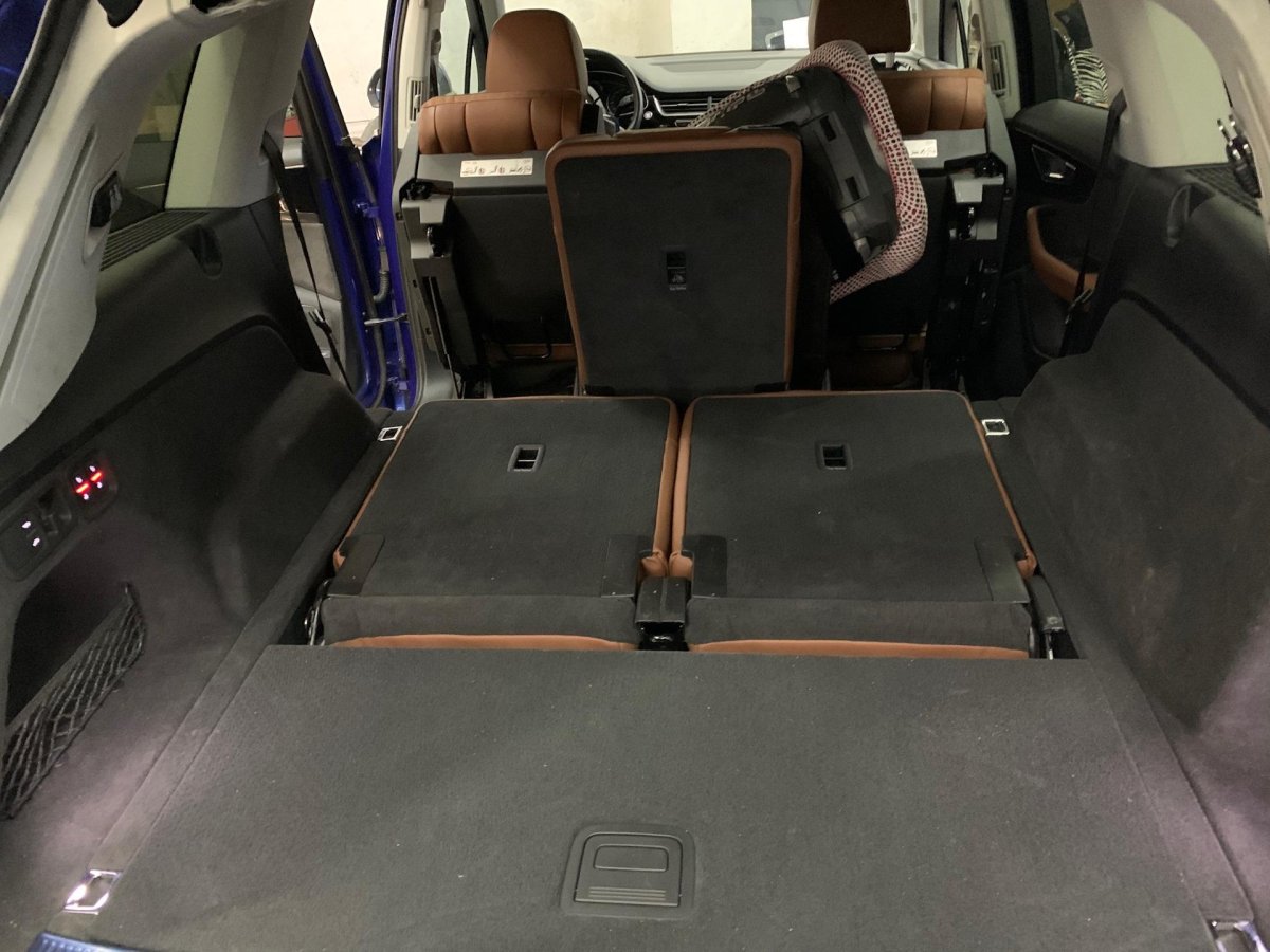 Audi q7 третий ряд сидений