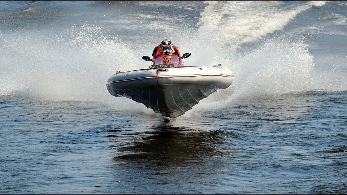 Лодка ПВХ на глиссере