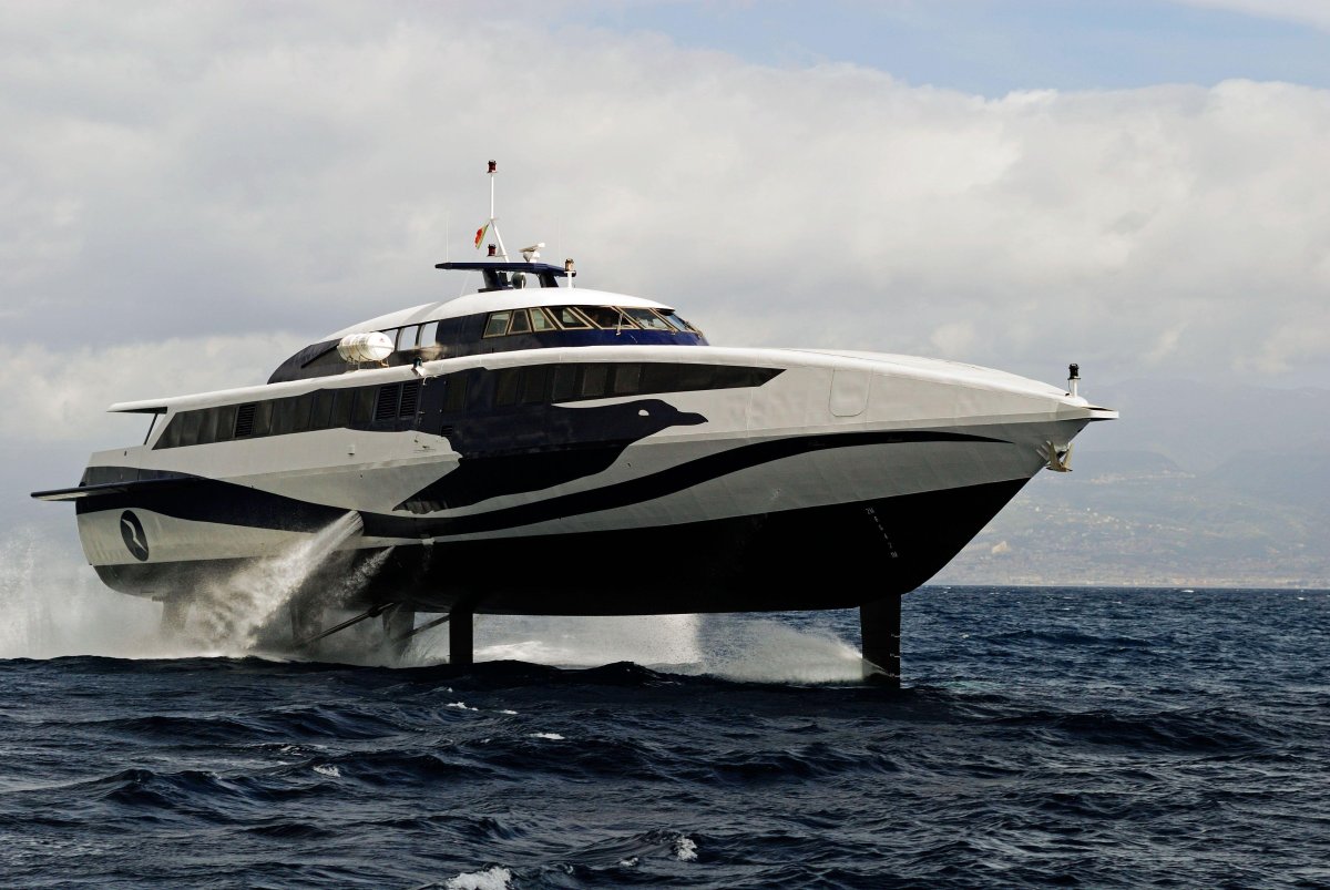 Яхта Касатка