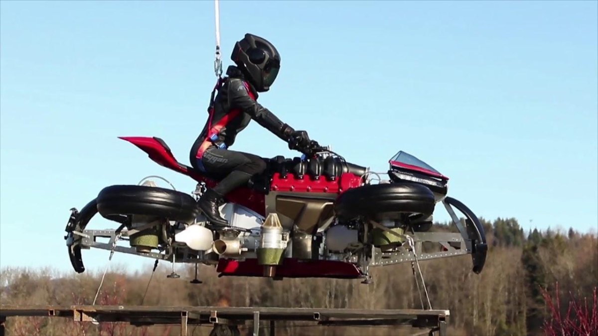 Летающий мотоцикл-трансформер Lazareth