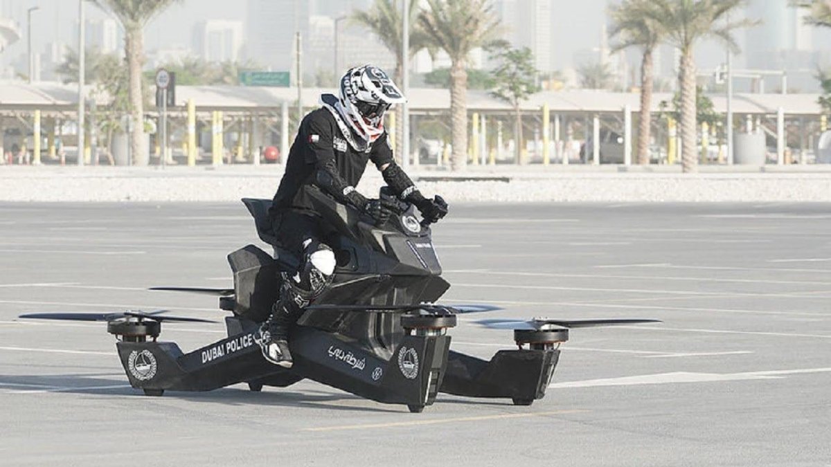 Летающие мотоциклы в Дубае полиция
