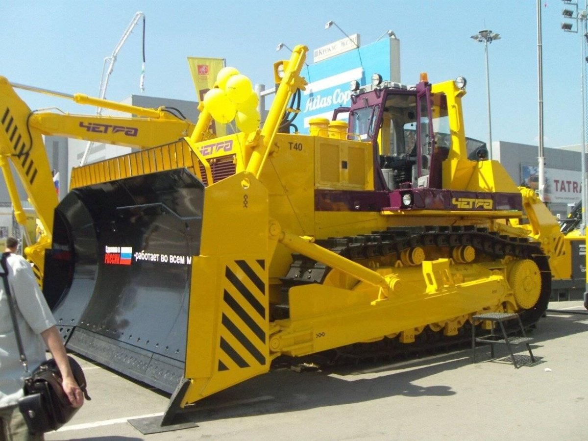 Бульдозер ЧЕТРА 40