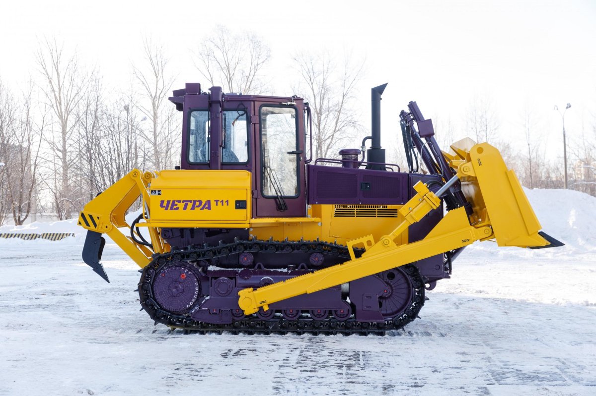 Трактор ЧЕТРА т11