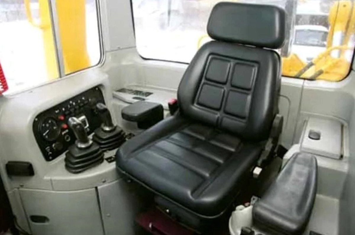 Кабина ЧЕТРА Т 40