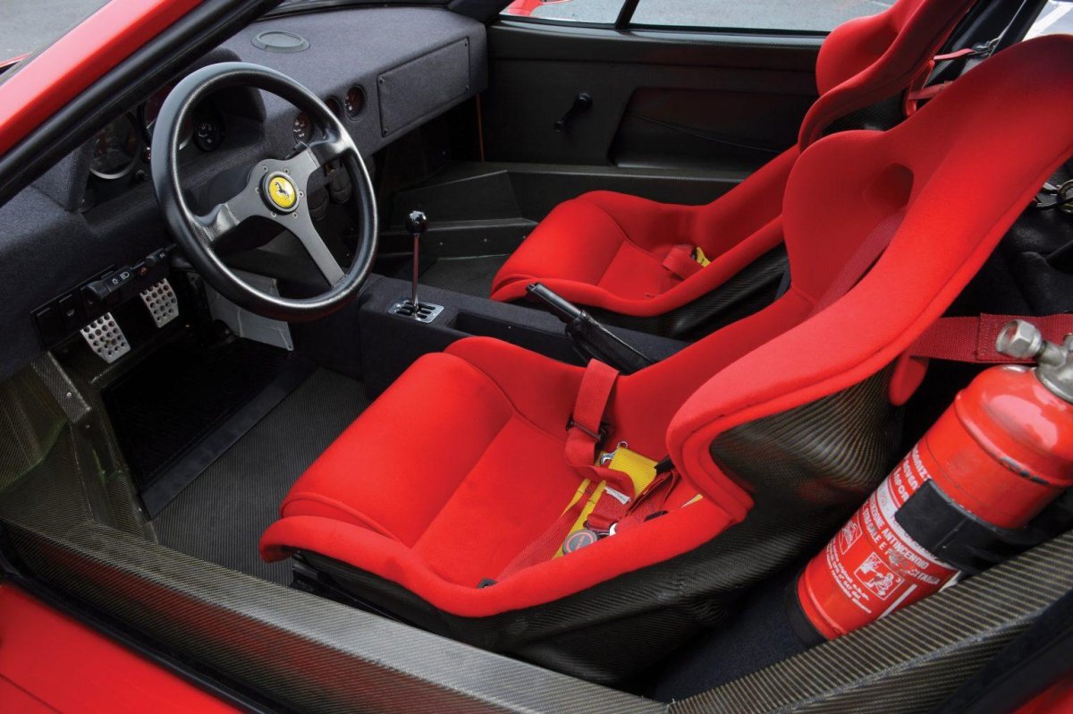 Феррари ф40 салон