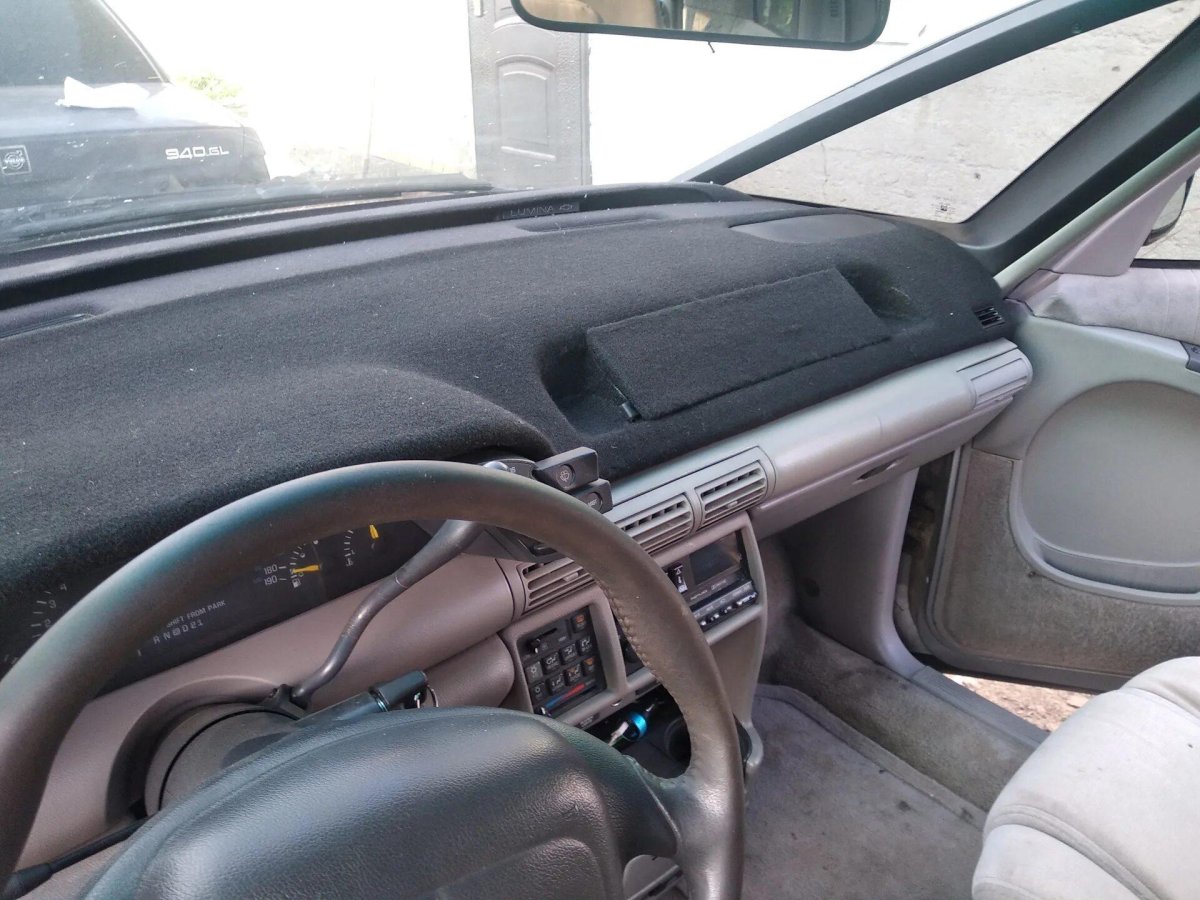 Chevrolet Lumina 1995 салон