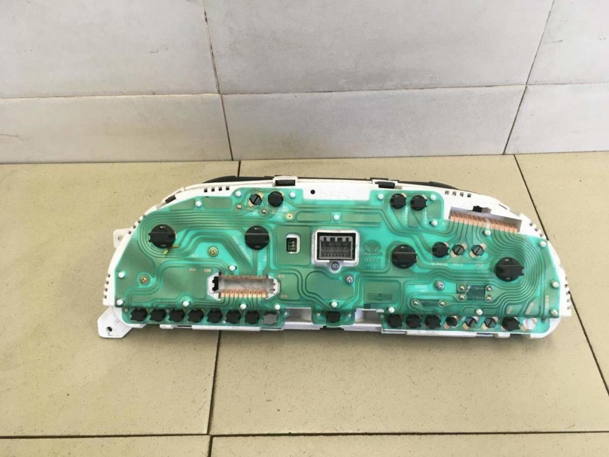 Шевроле Реззо щиток приборов