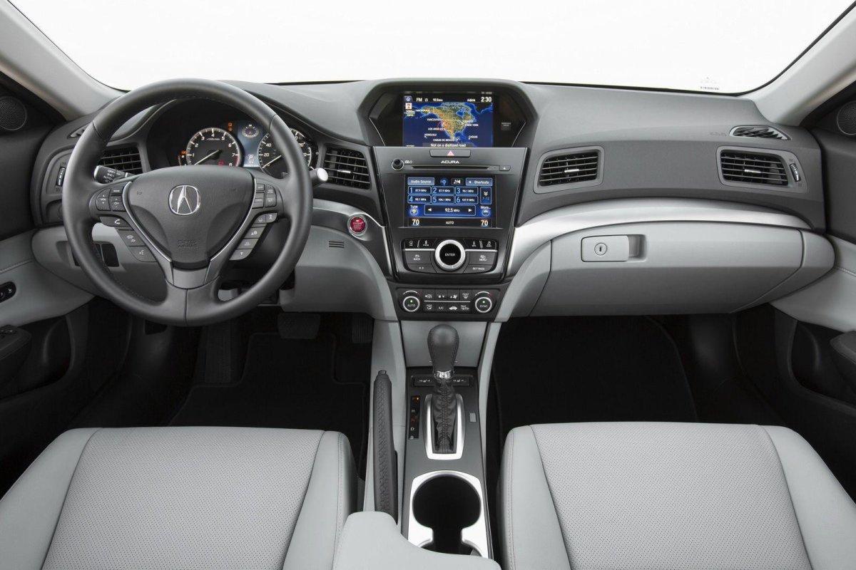 Акура ILX 2012