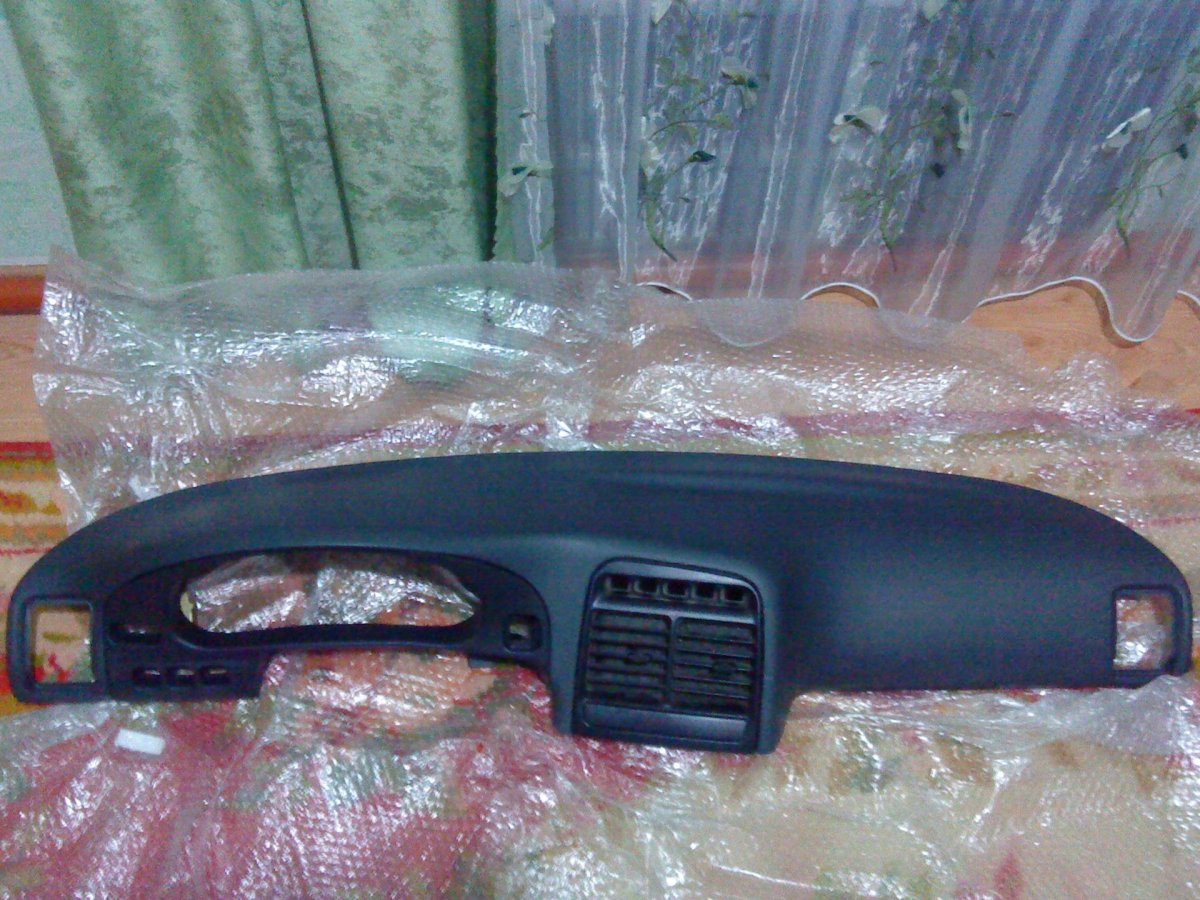 Накладка на Торпедо ВАЗ 2110 евро