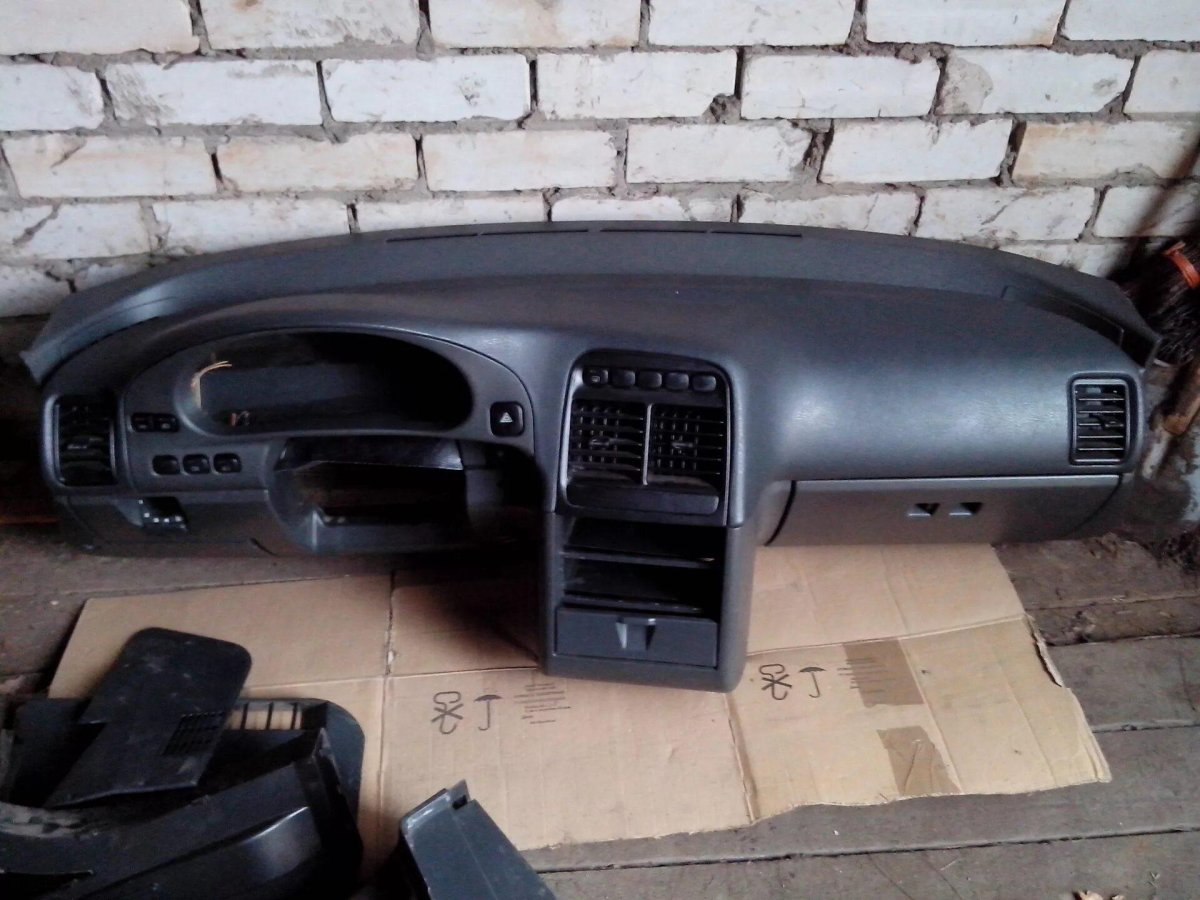 Торпедо ВАЗ 2112