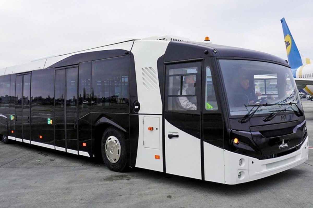 Перронный автобус МАЗ 271