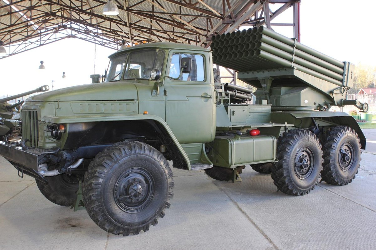 РСЗО БМ-21 град