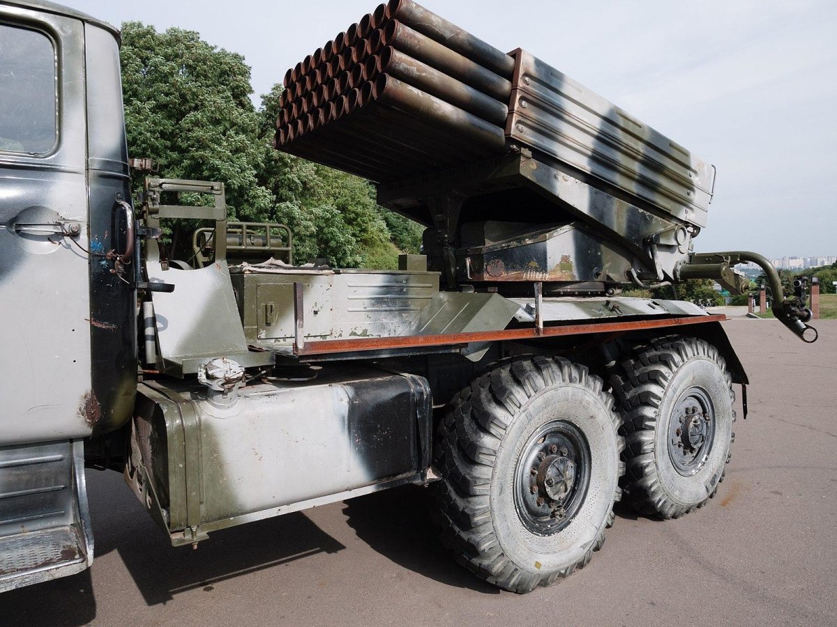 Урал 4320 град БМ-21