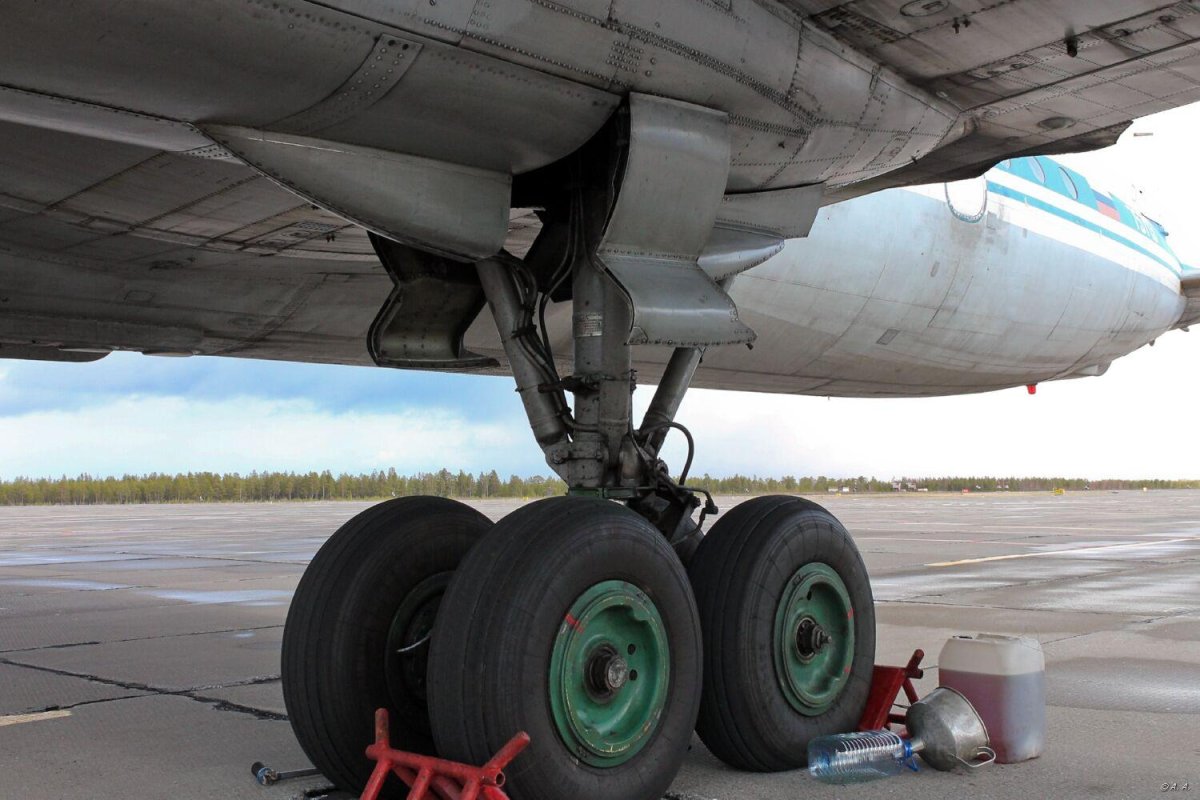 Шасси самолета ил 62
