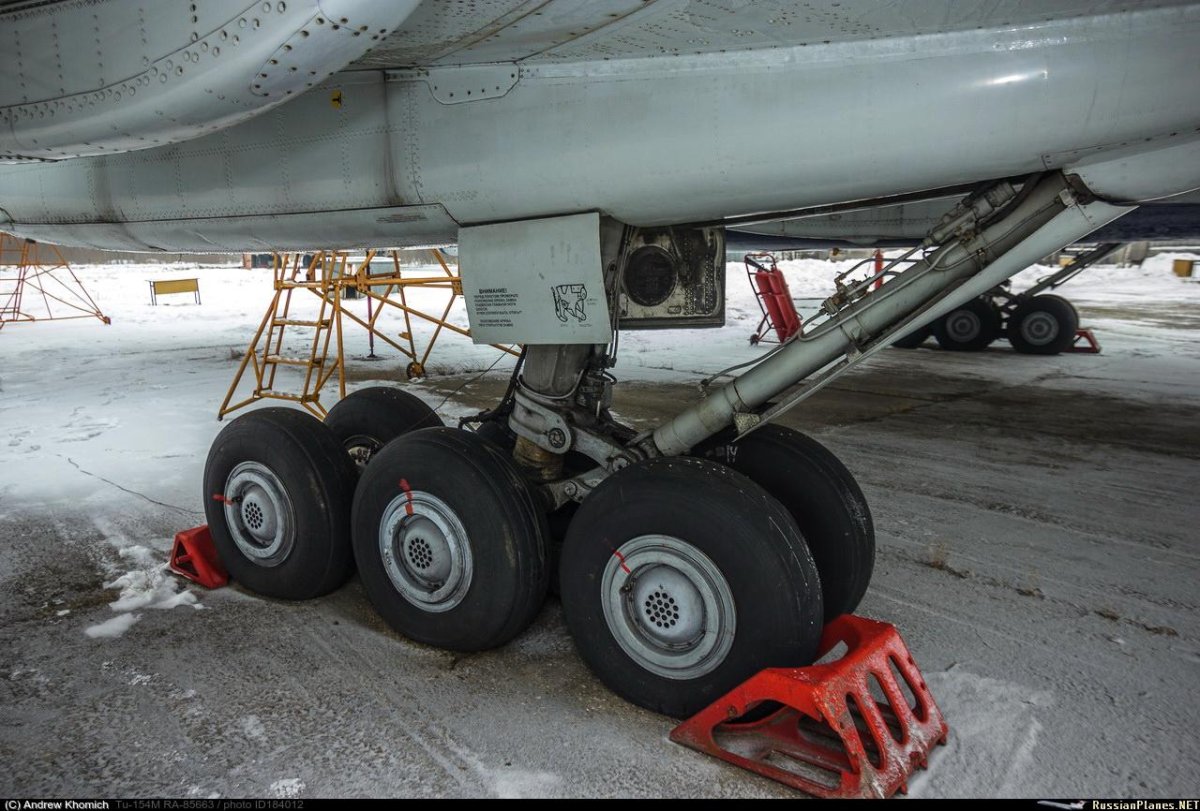 Шасси ту 154
