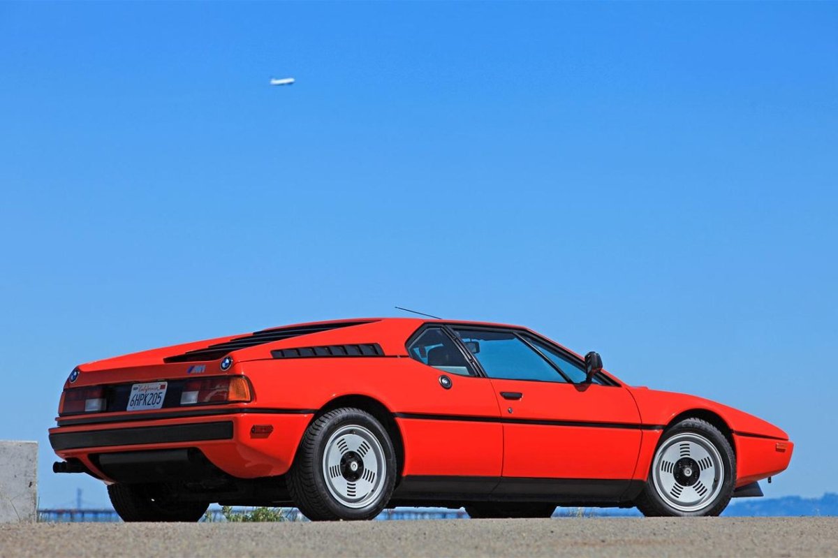 БМВ купе 1981 года