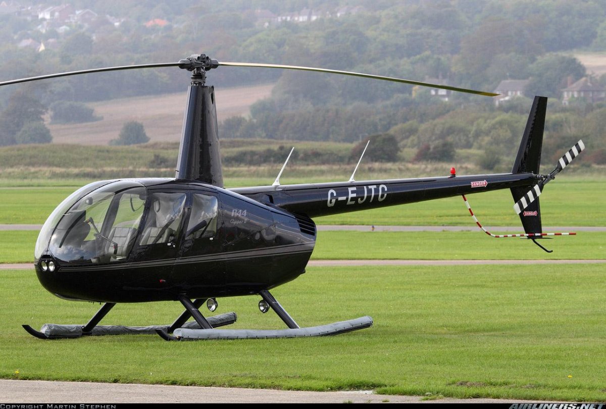 Вертолёт Робинсон 44