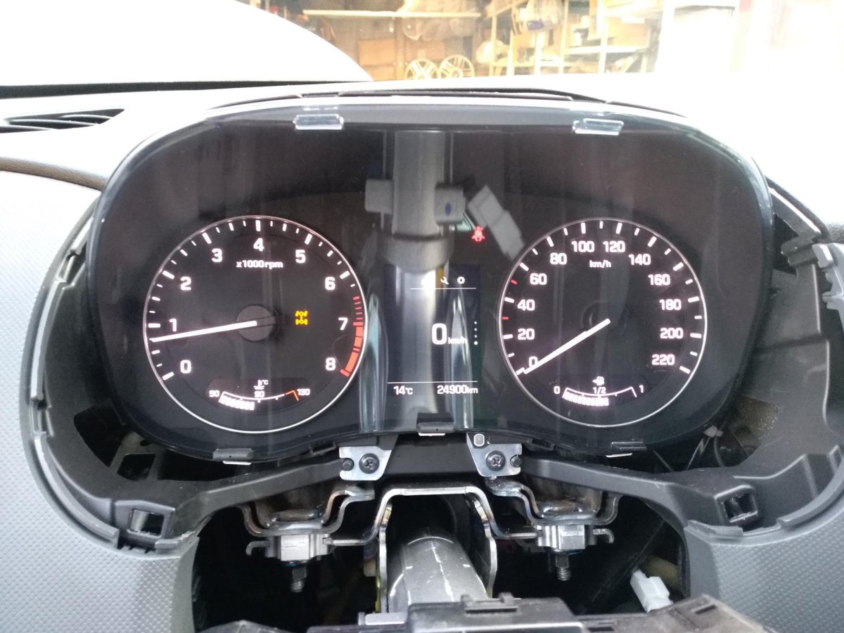 Hyundai Creta приборная панель