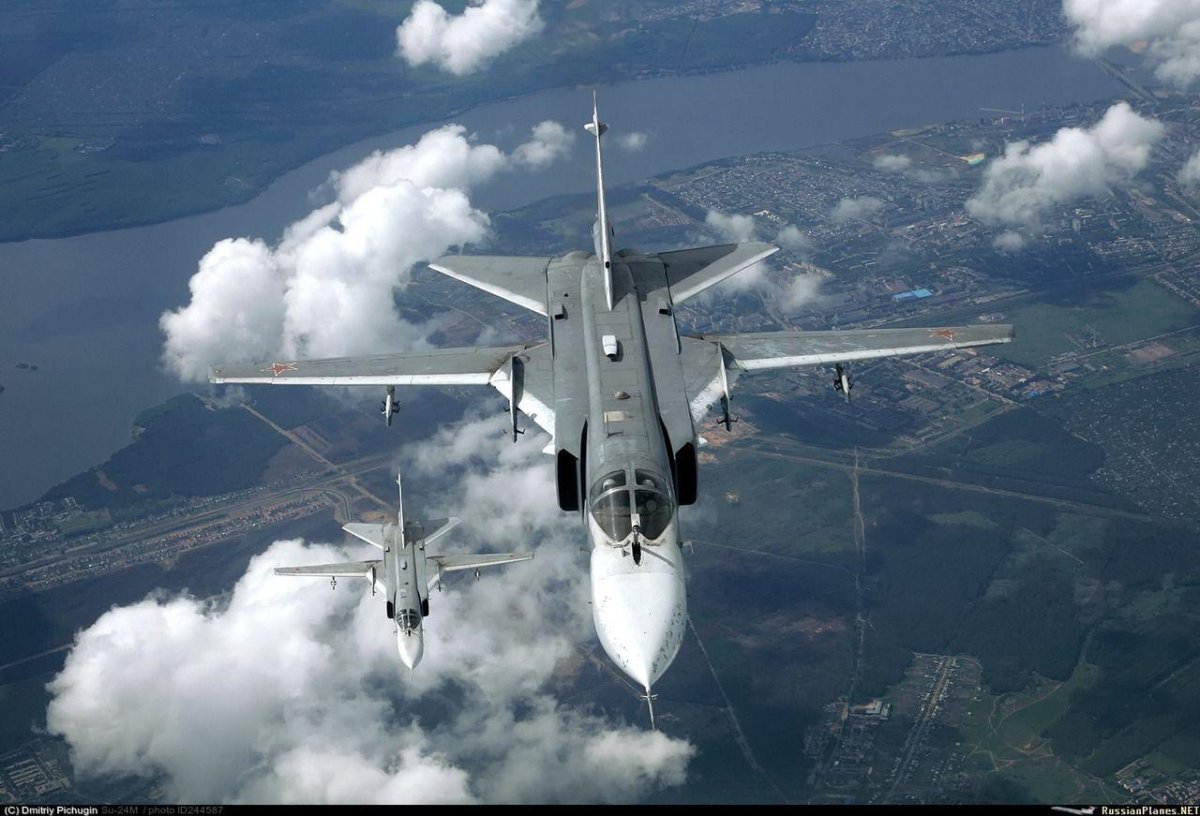 Истребитель Су 24