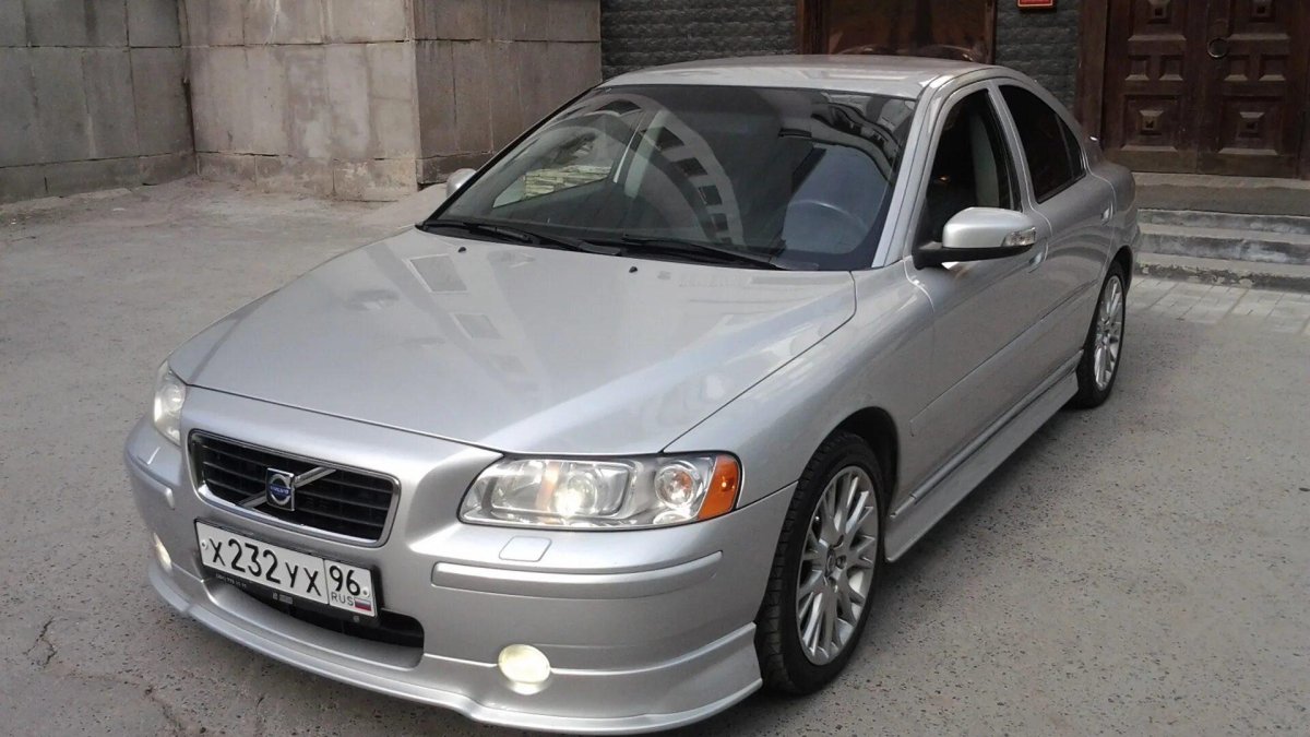 Volvo s60r в обвесе