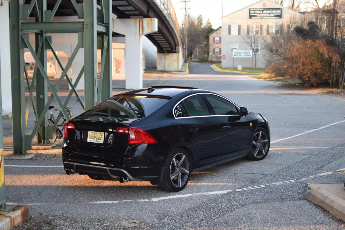 Volvo s60 Tuning Black