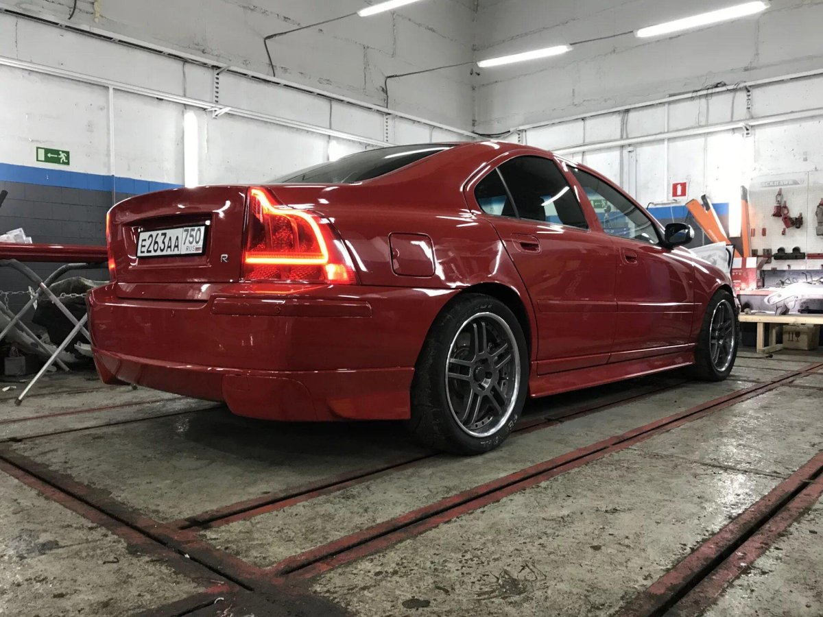 Volvo s60r в обвесе