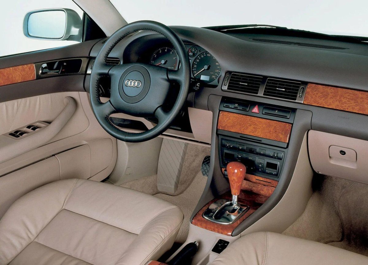 Ауди а6 Авант 2000