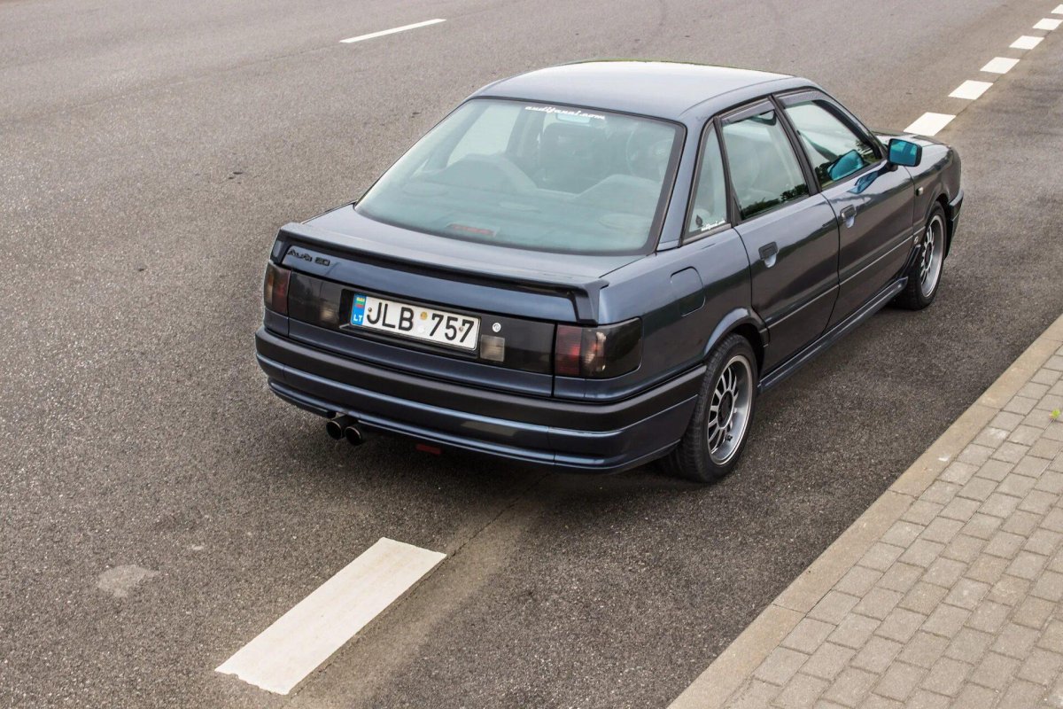 Audi 80 Kamei