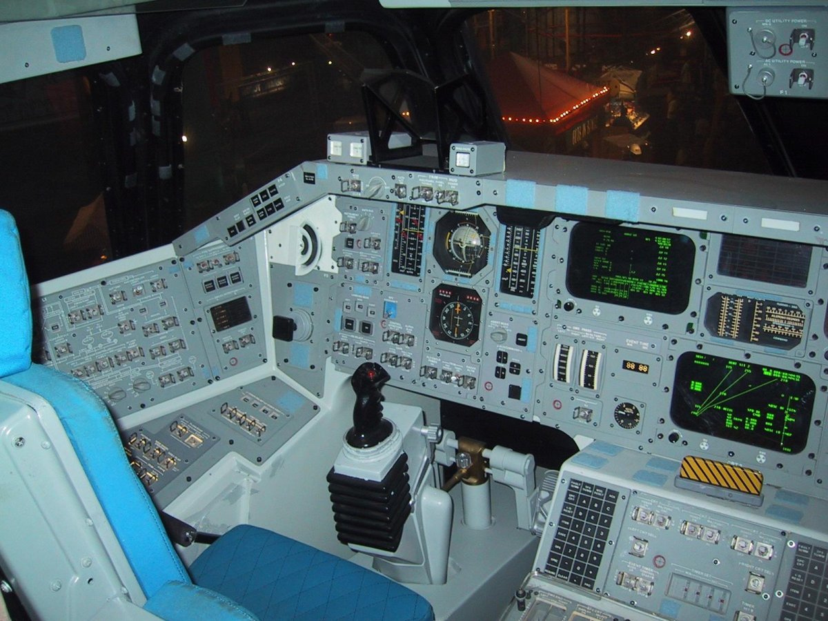 Буран космический корабль внутри