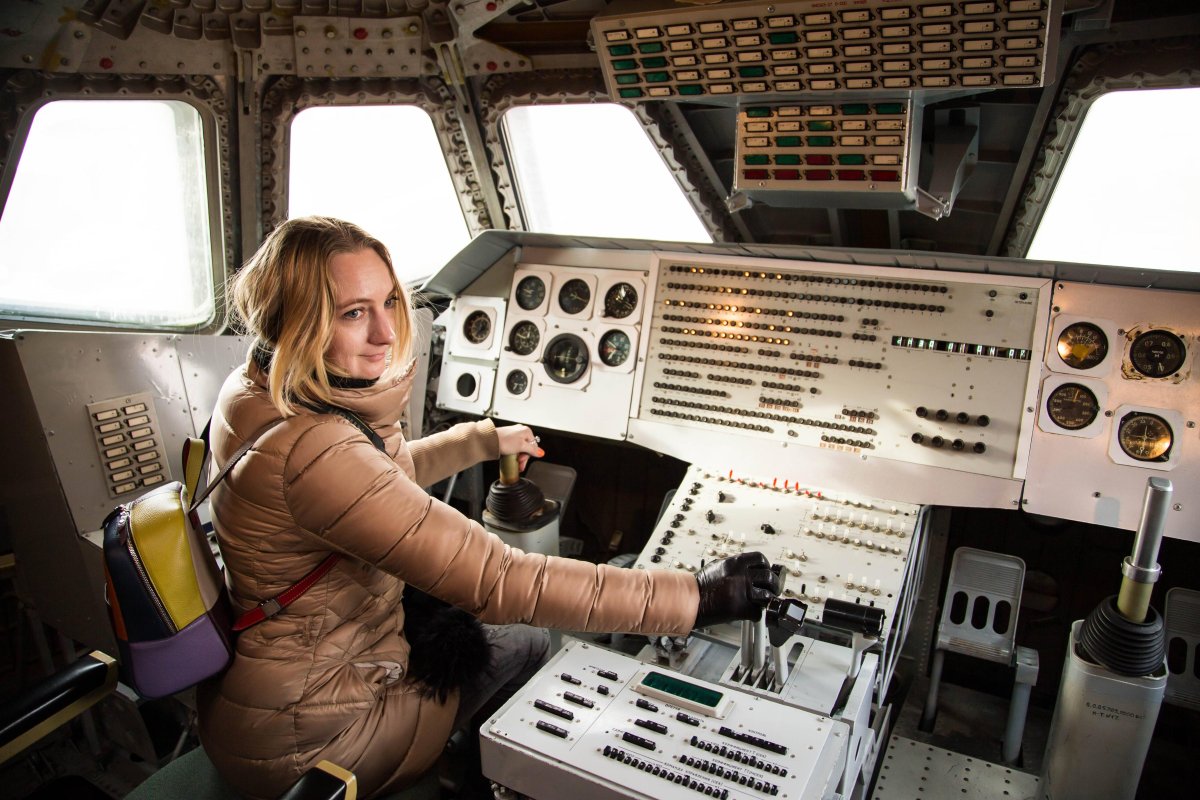 Кабина Бурана космического корабля