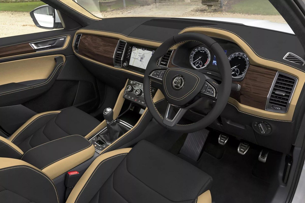 Шкода кодик салон