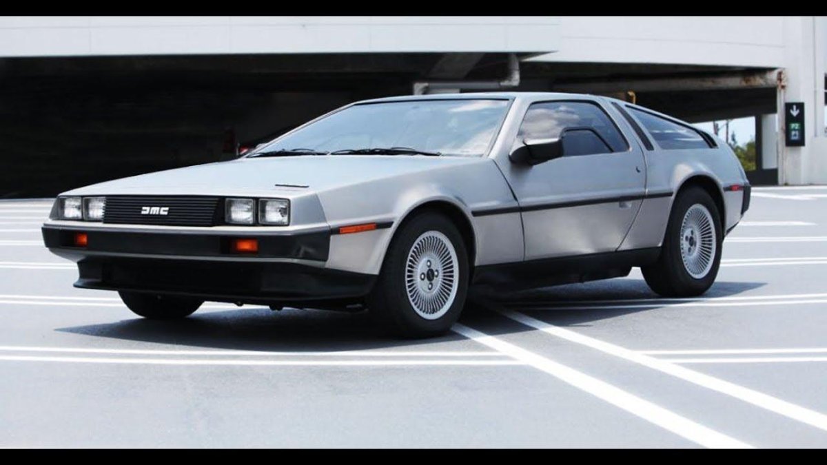 DELOREAN DMC-12
