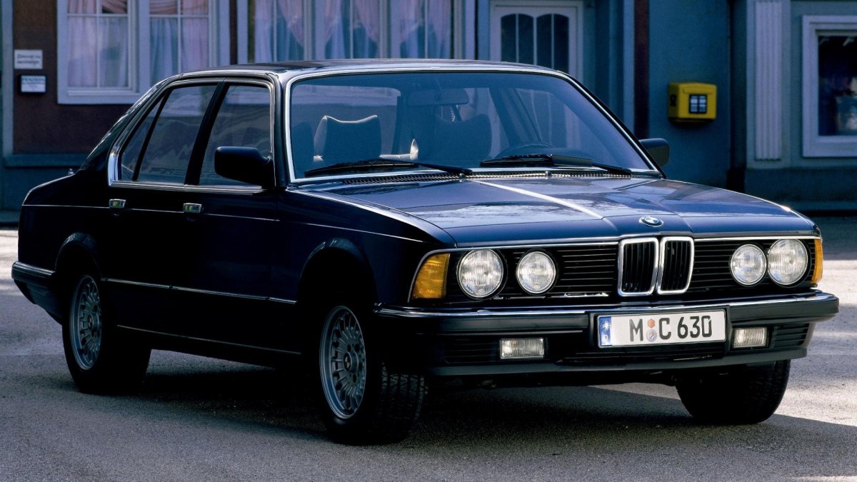 BMW 7 Series (e23)
